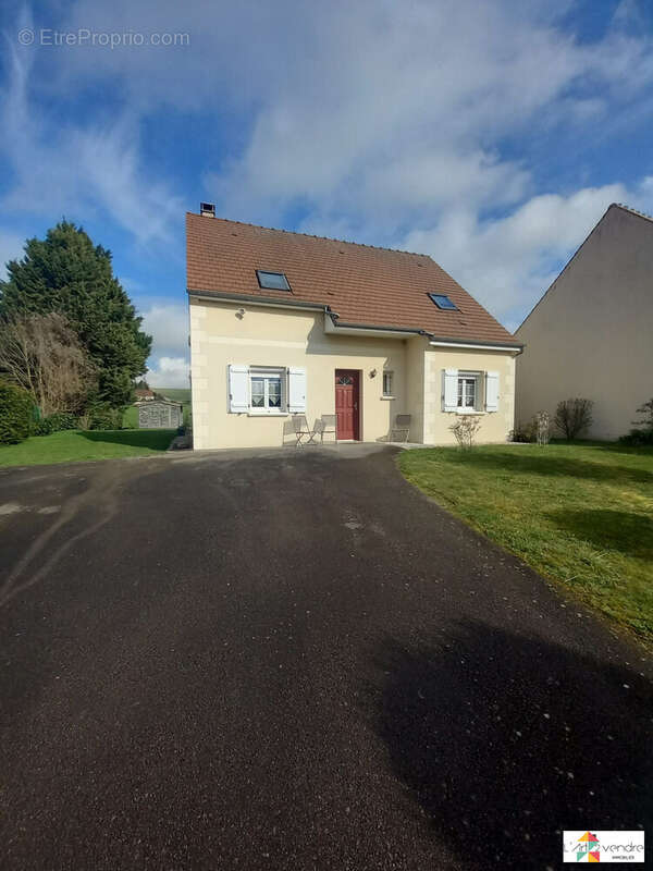 Maison à MONCHY-HUMIERES