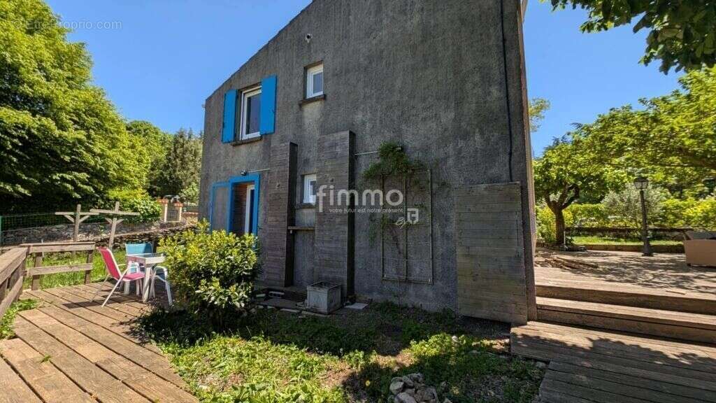 Maison à VILLARDEBELLE