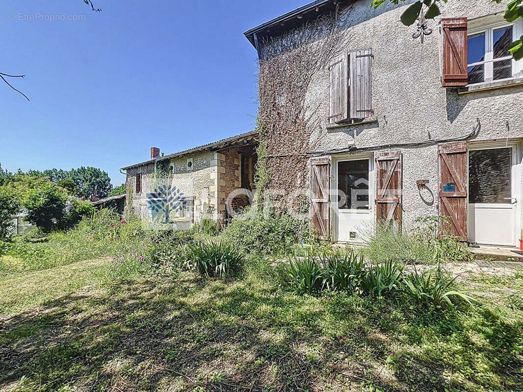 Maison à MARTAIZE