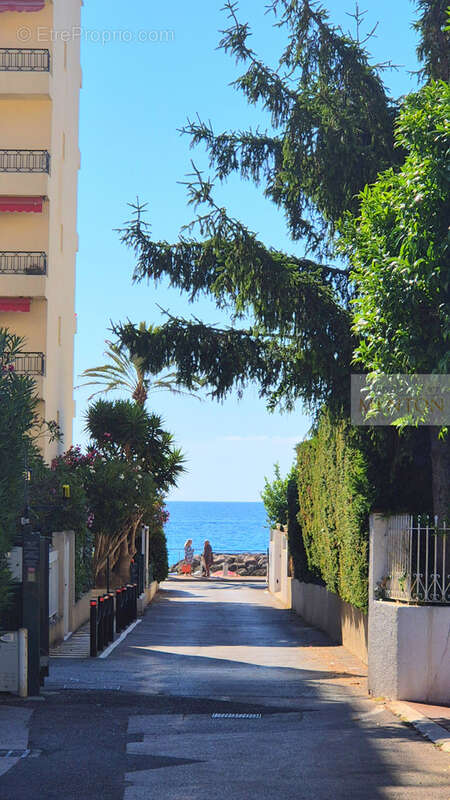 Appartement à ROQUEBRUNE-CAP-MARTIN