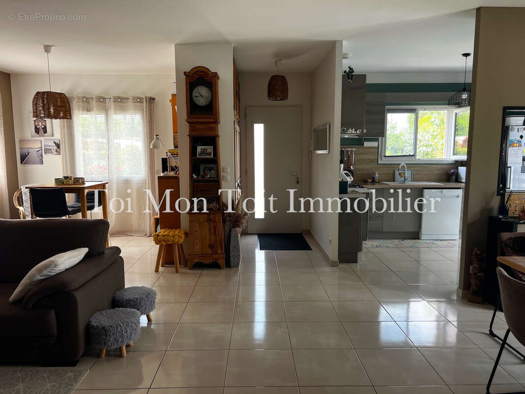 Maison à VIC-LE-FESQ