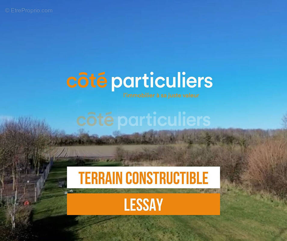 Terrain à LESSAY