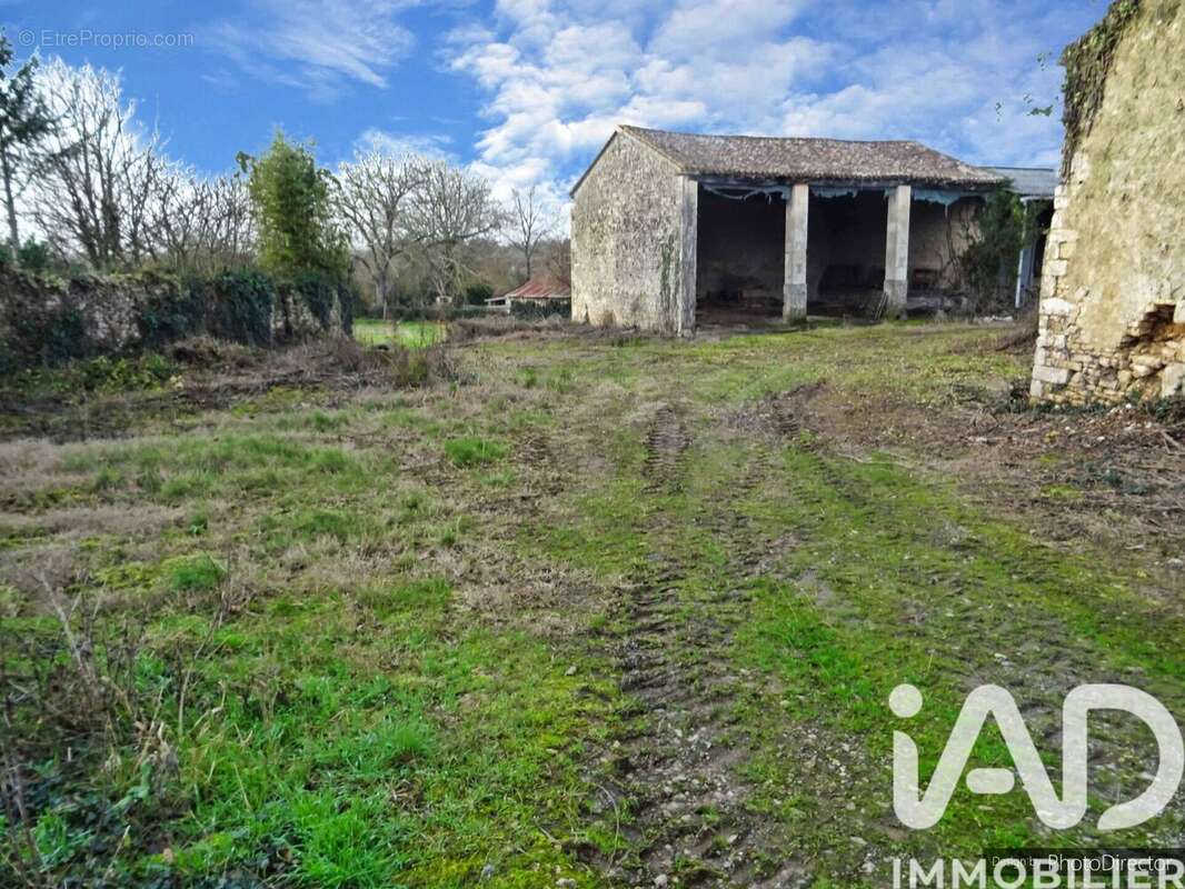 Photo 2 - Maison à ARDIN