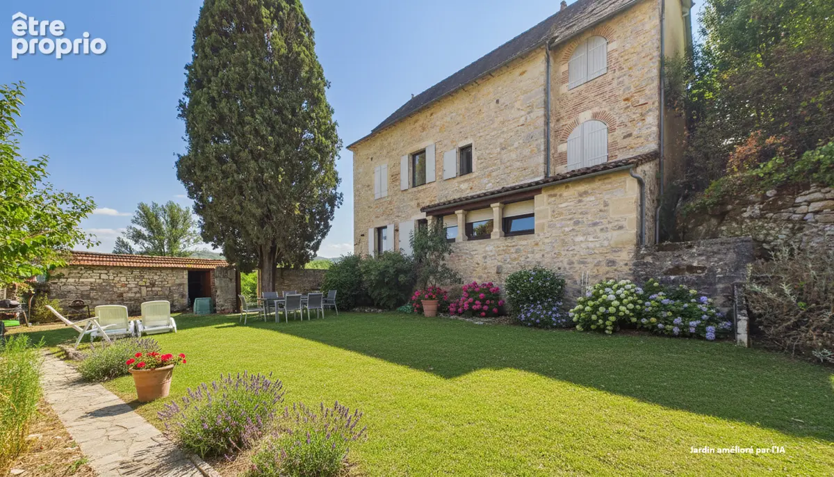 Maison à LARNAGOL