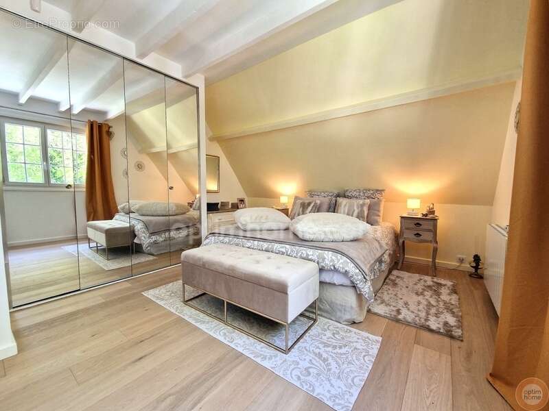 Maison à SAINT-GERMAIN-LES-ARPAJON