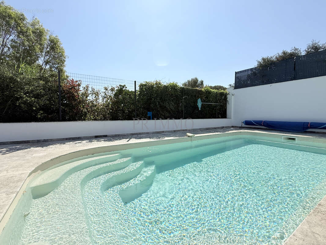 Maison à LES ISSAMBRES
