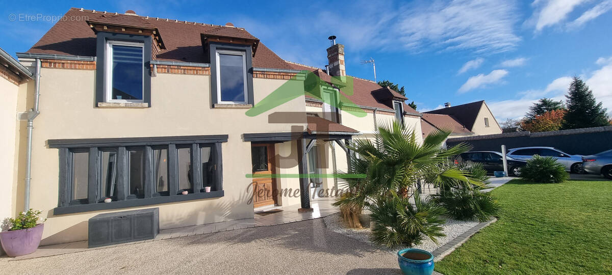 Maison à CHATEAUDUN