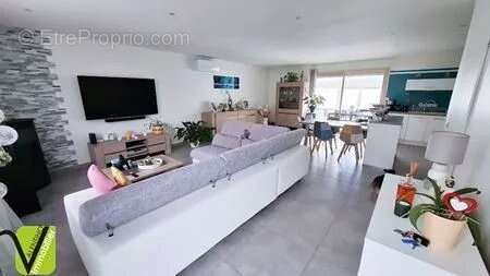 Maison à CHARVIEU-CHAVAGNEUX