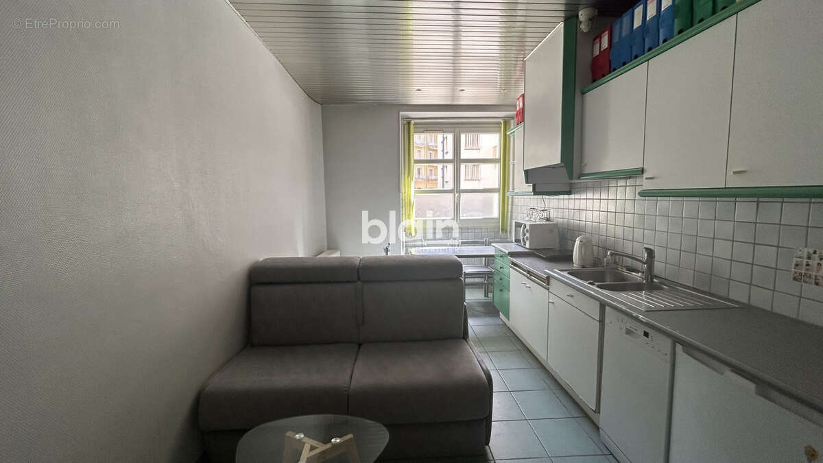 Local commercial - 96 m2 grenoble centre - photo 13