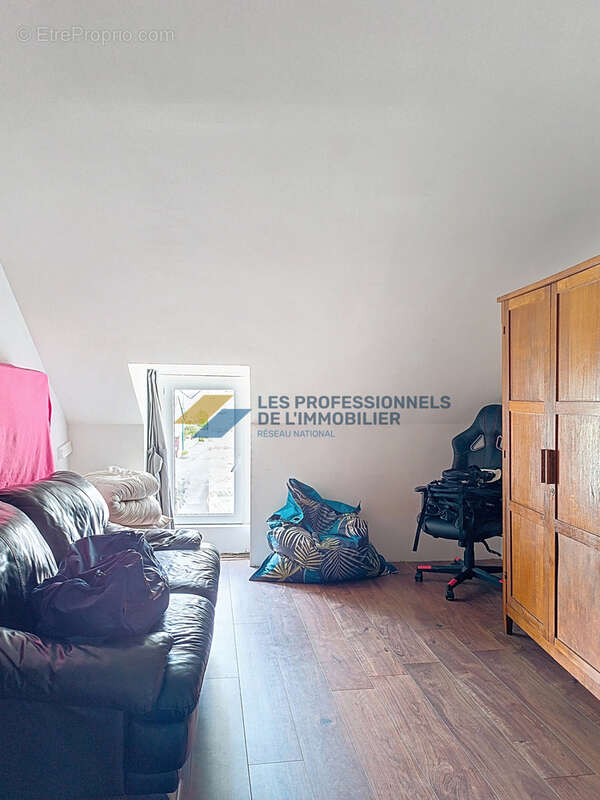 À vendre  appartement, murs et fonds de commerce restaurant pizzeria dans le bourg de nivillac - photo 2