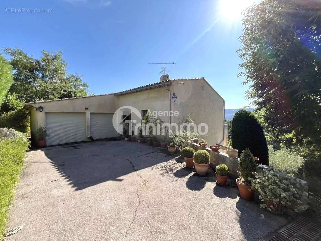 Maison à BERRE-LES-ALPES