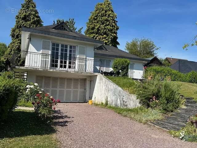 Maison à LILLEBONNE