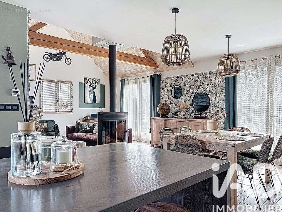 Maison 134 m² à Champ-Sur-Layon  - photo 3