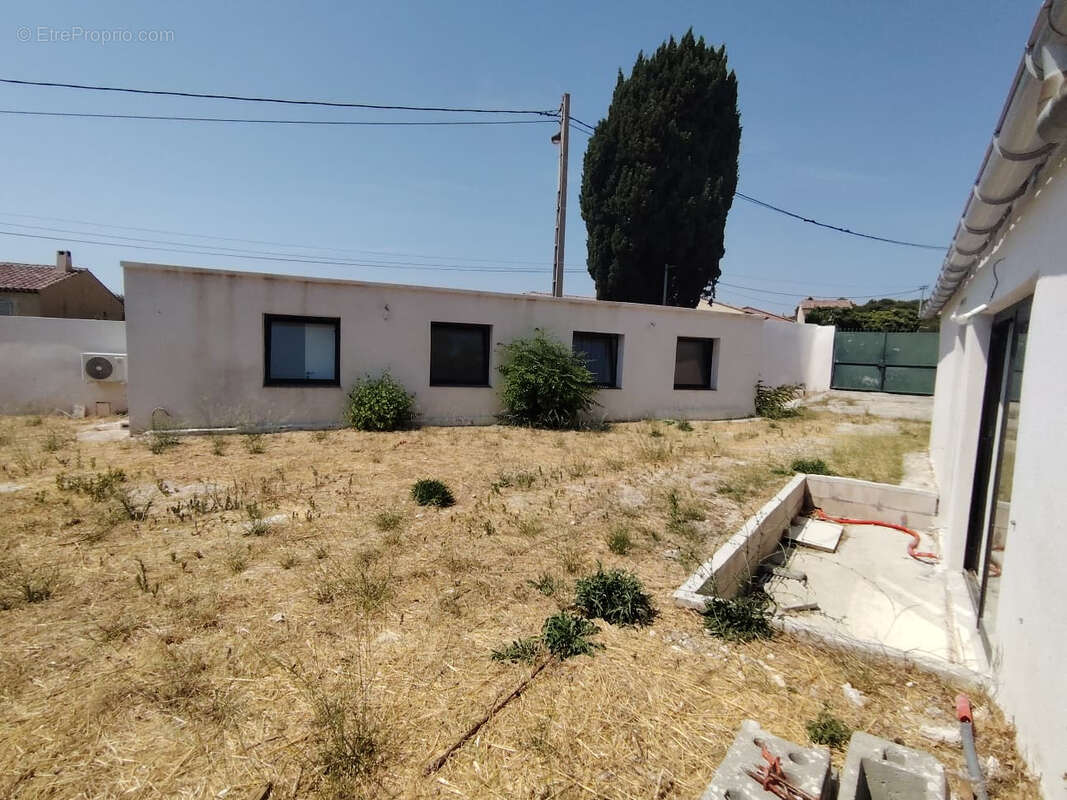 Terrain 416m² à marseille 14e arrondissement - photo 3