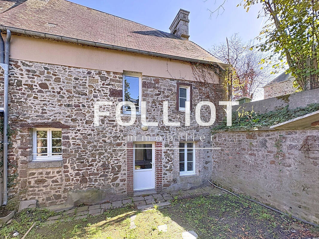 Maison à TESSY-SUR-VIRE