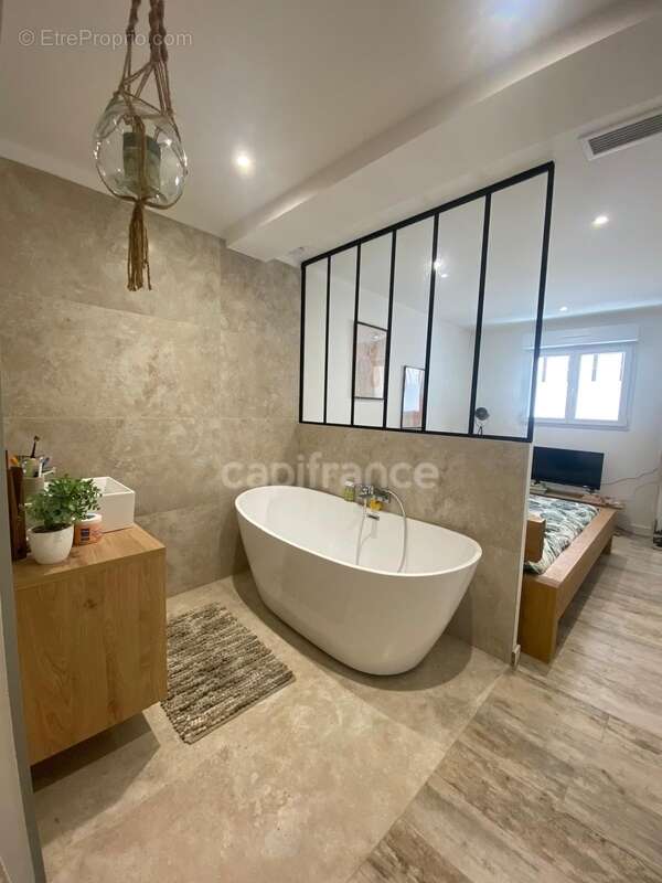 Maison à VILLEVEYRAC