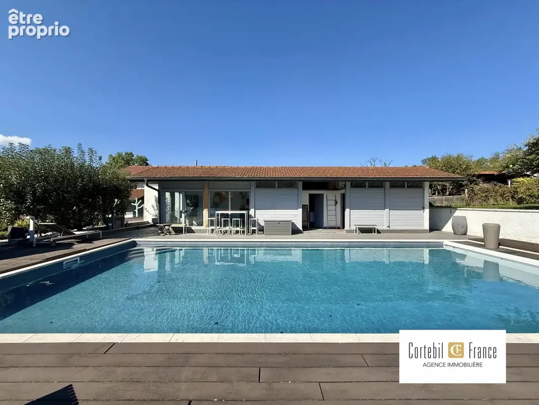 Maison 14 pièces 440 m² à vendre à Arthaz-Pont-Notre-Dame (74380) - photo 2