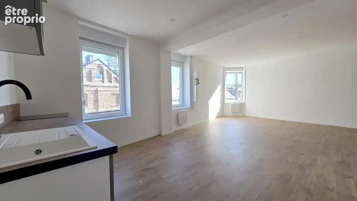 Immeuble comprenant deux logements rénovés situé à Fourmies - photo 9