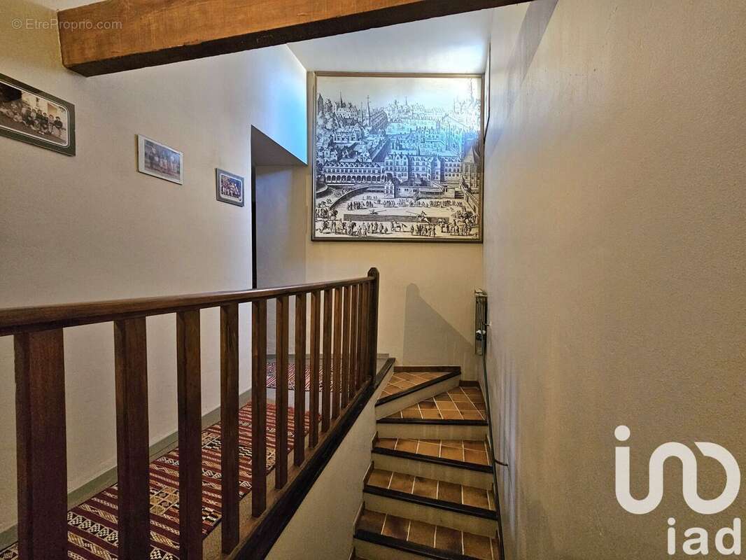 Maison 362 m² à Saint-Pierre-De-Vassols  - photo 9