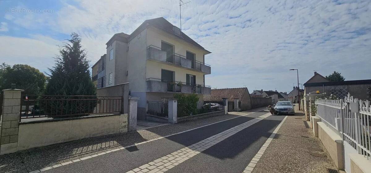 Appartement à COULANGES-LES-NEVERS