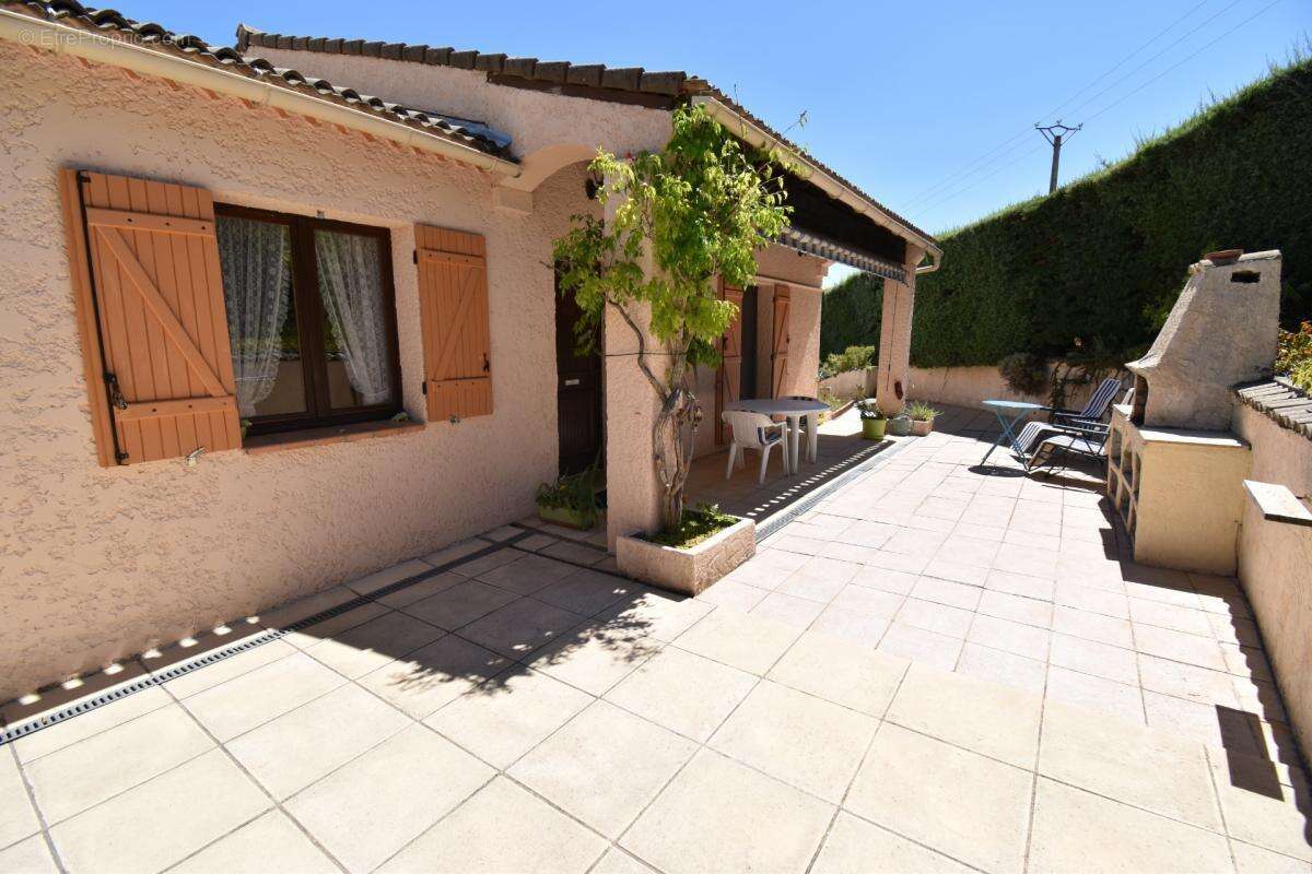 A vendre, Aiglun (04) – Maison individuelle 6 pièces, 5 chambres, jardin, terrasse et garage de 30 m² - photo 29