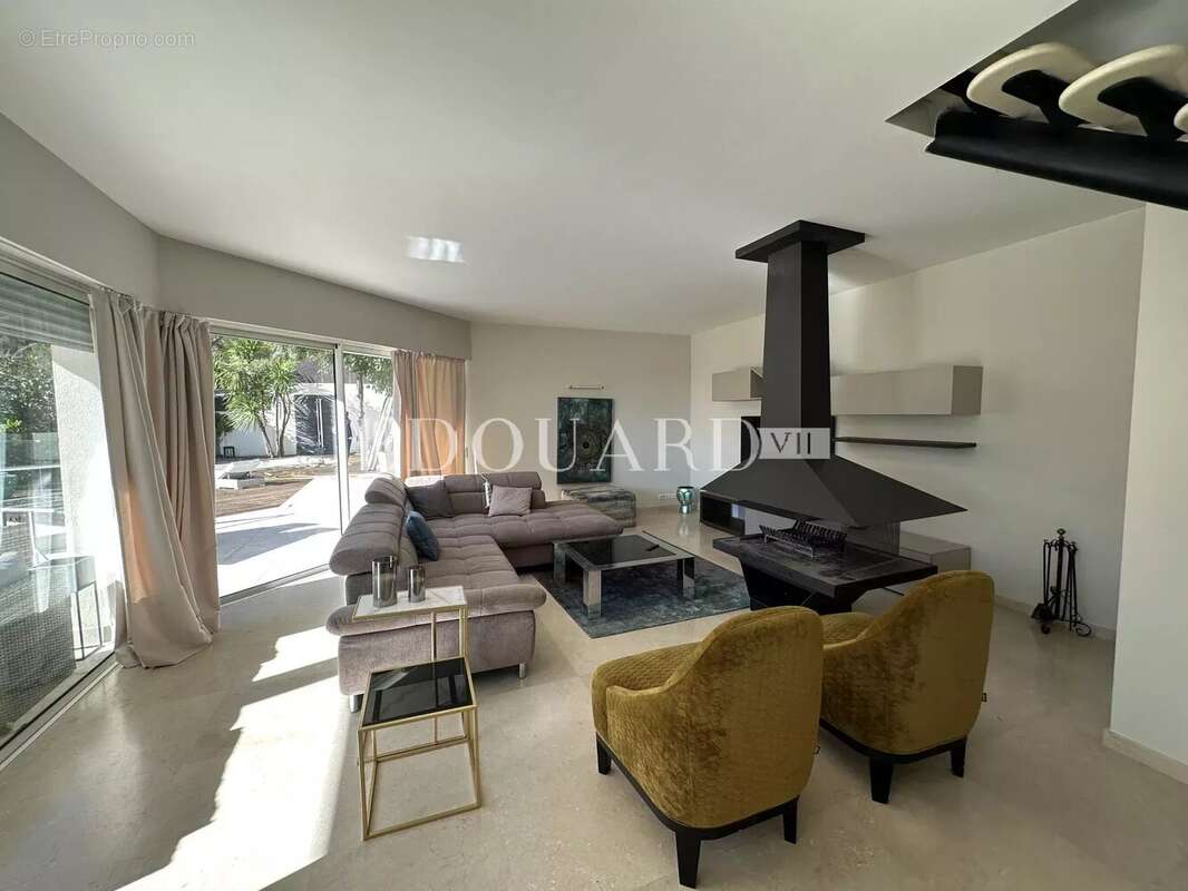 Maison à ROQUEBRUNE-CAP-MARTIN