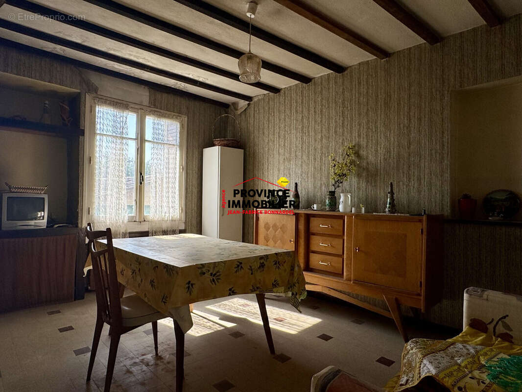 Maison 60 m² à Sainte-Cecile-Les-Vignes  - photo 5