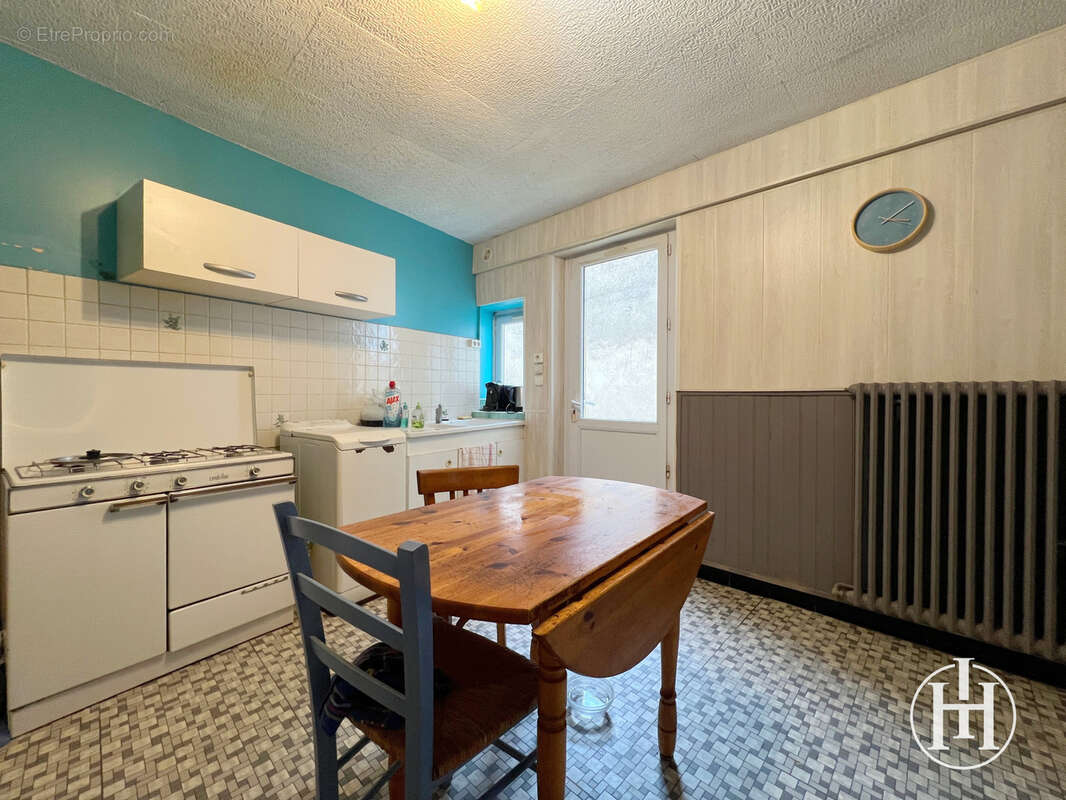 Maison à SAINT-AMAND-MONTROND