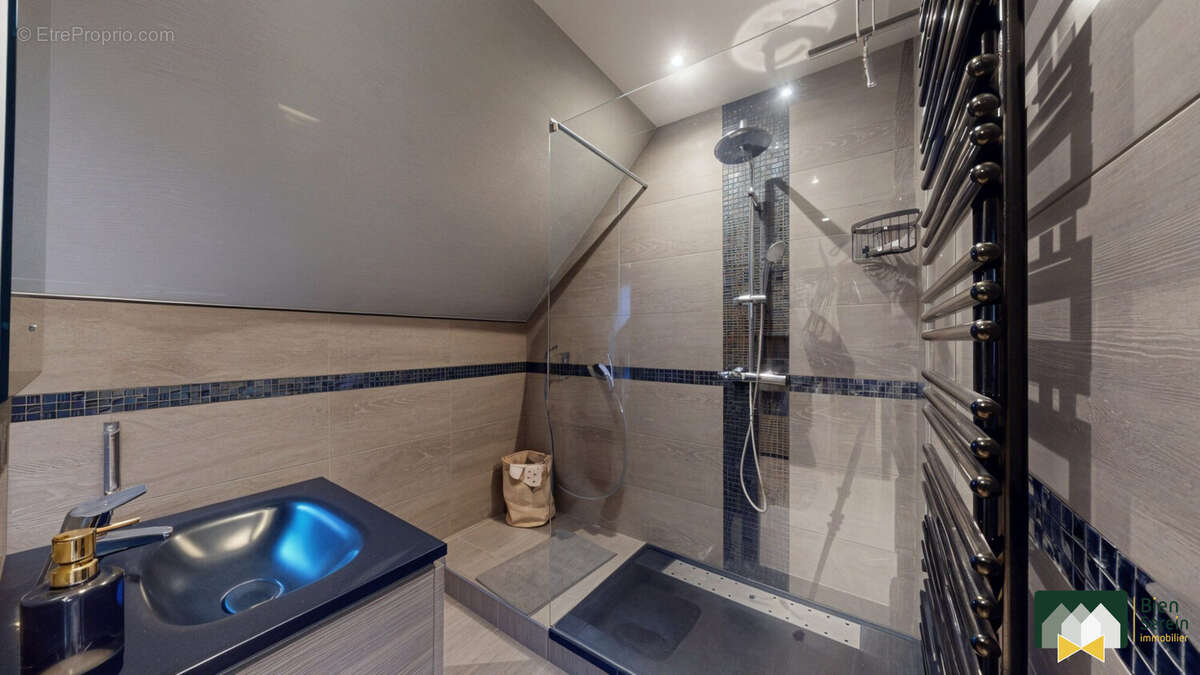 Maison à CLEVILLIERS