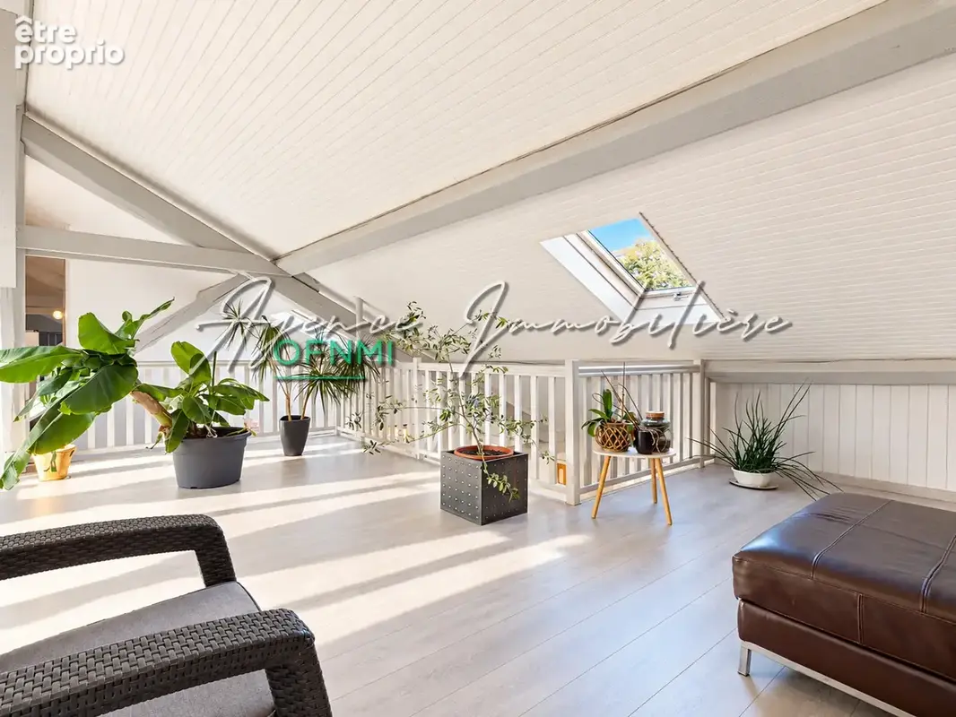 Loft Atypique en duplex avec Garage - photo 13