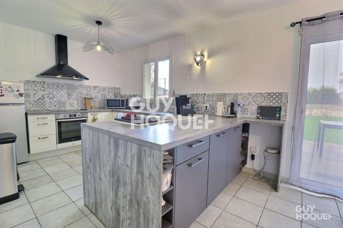 Maison à SAINT-CREPIN