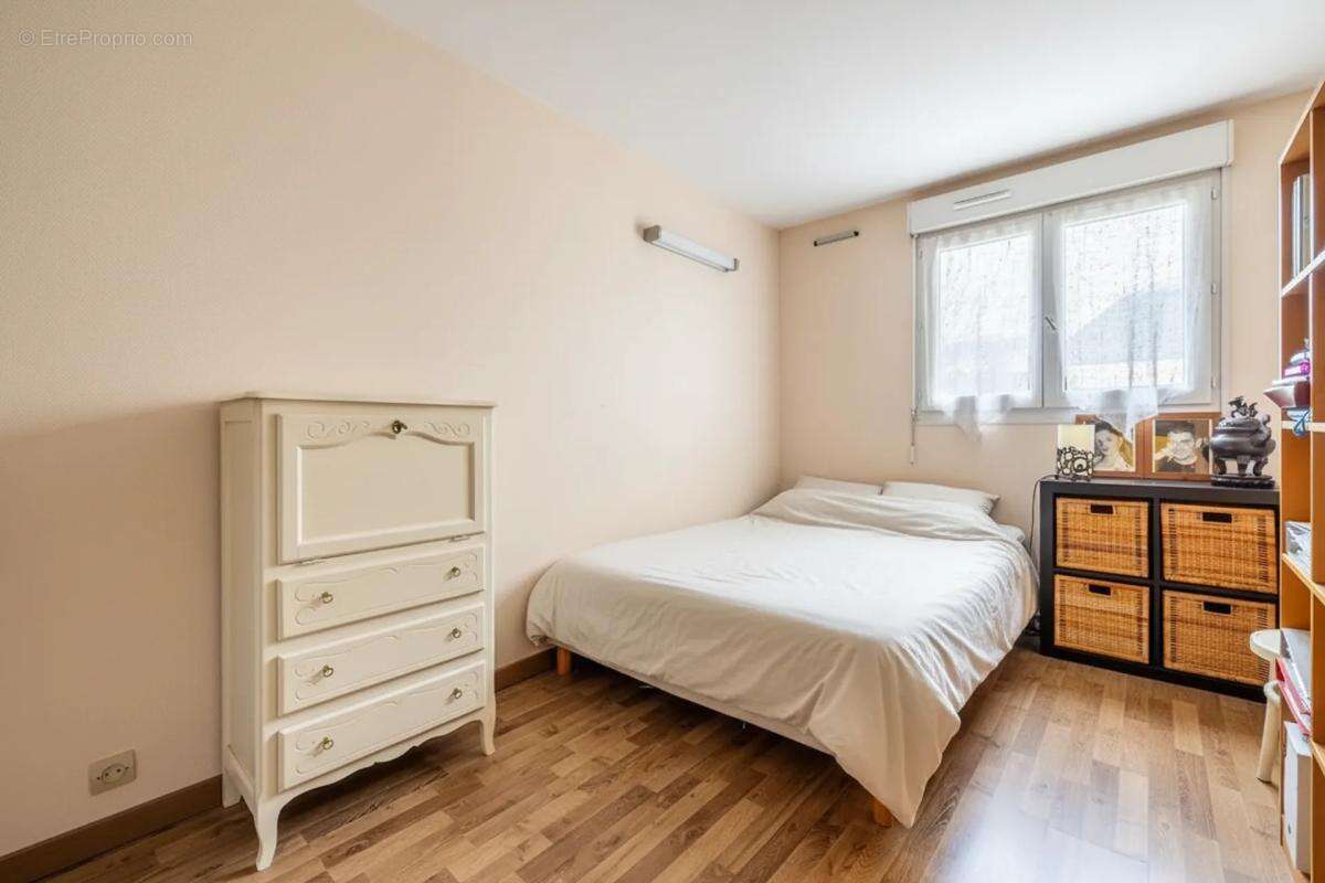 Appartement à CHILLY-MAZARIN