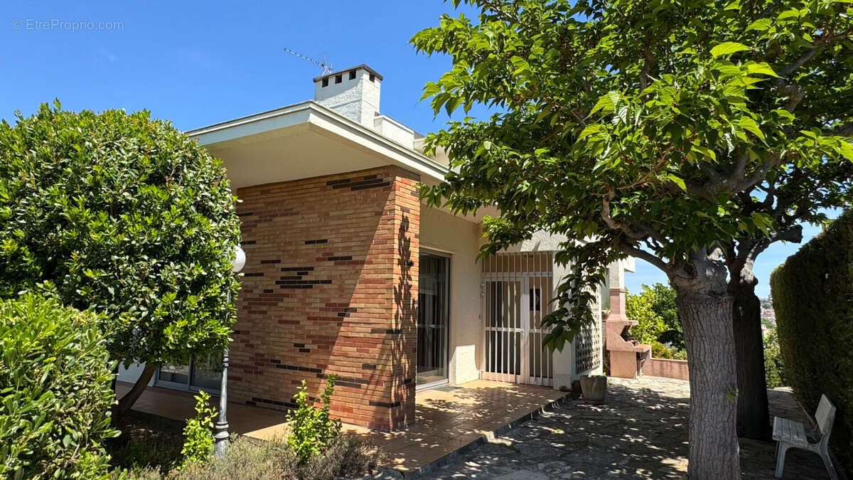 Maison - 6 pièces - Pech des Moulins - 157m² - photo 2