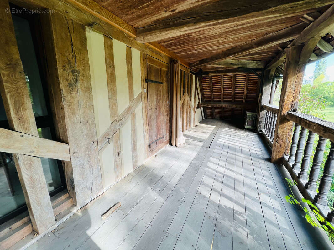 Maison à FRANGY-EN-BRESSE