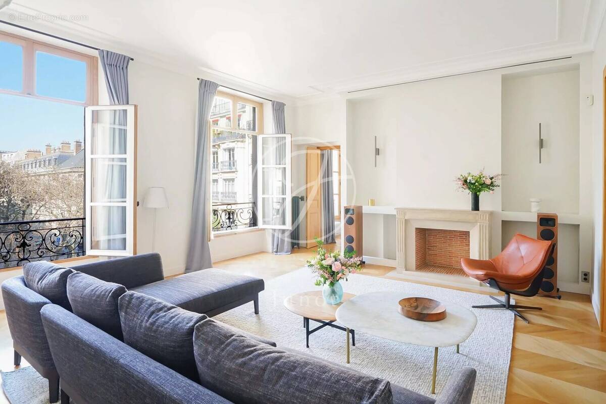 Appartement à PARIS-5E