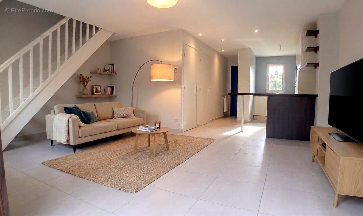 Maison à SAINT-SEBASTIEN-SUR-LOIRE