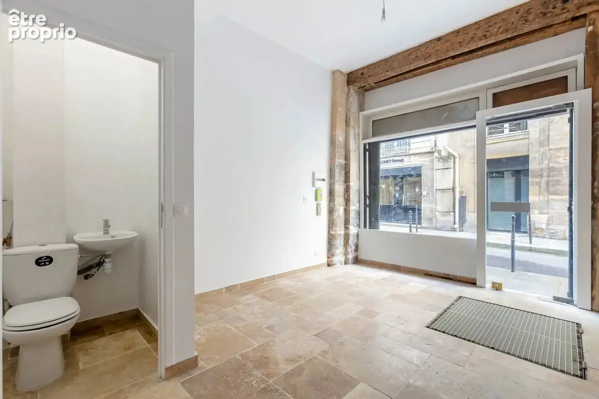 Commerce 24 m² à vendre à Paris-3e (75003) - photo 2