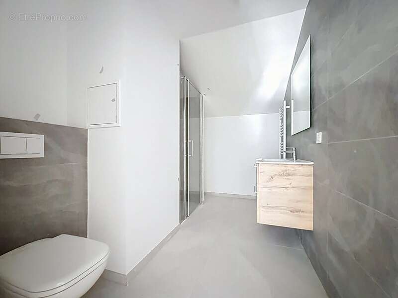 Appartement à BRENTHONNE