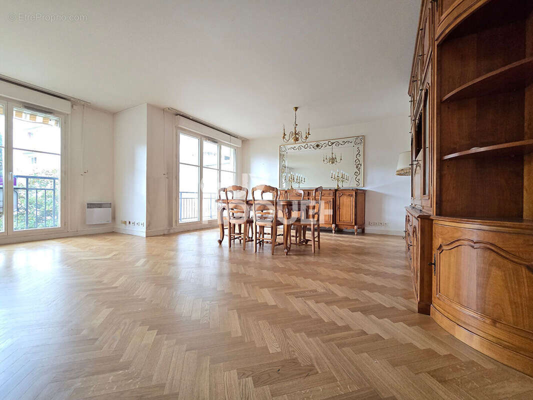 Appartement à BOURG-LA-REINE