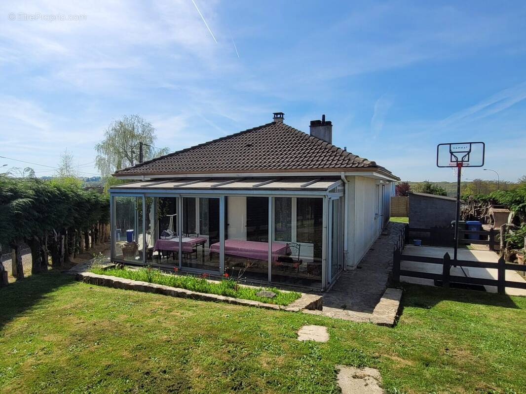 Maison à LE PALAIS-SUR-VIENNE