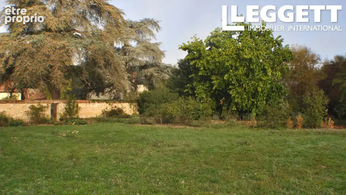 Grande « maison de maître » en bon état, idéalement située pour accéder à Saumur et à ses environs - photo 6