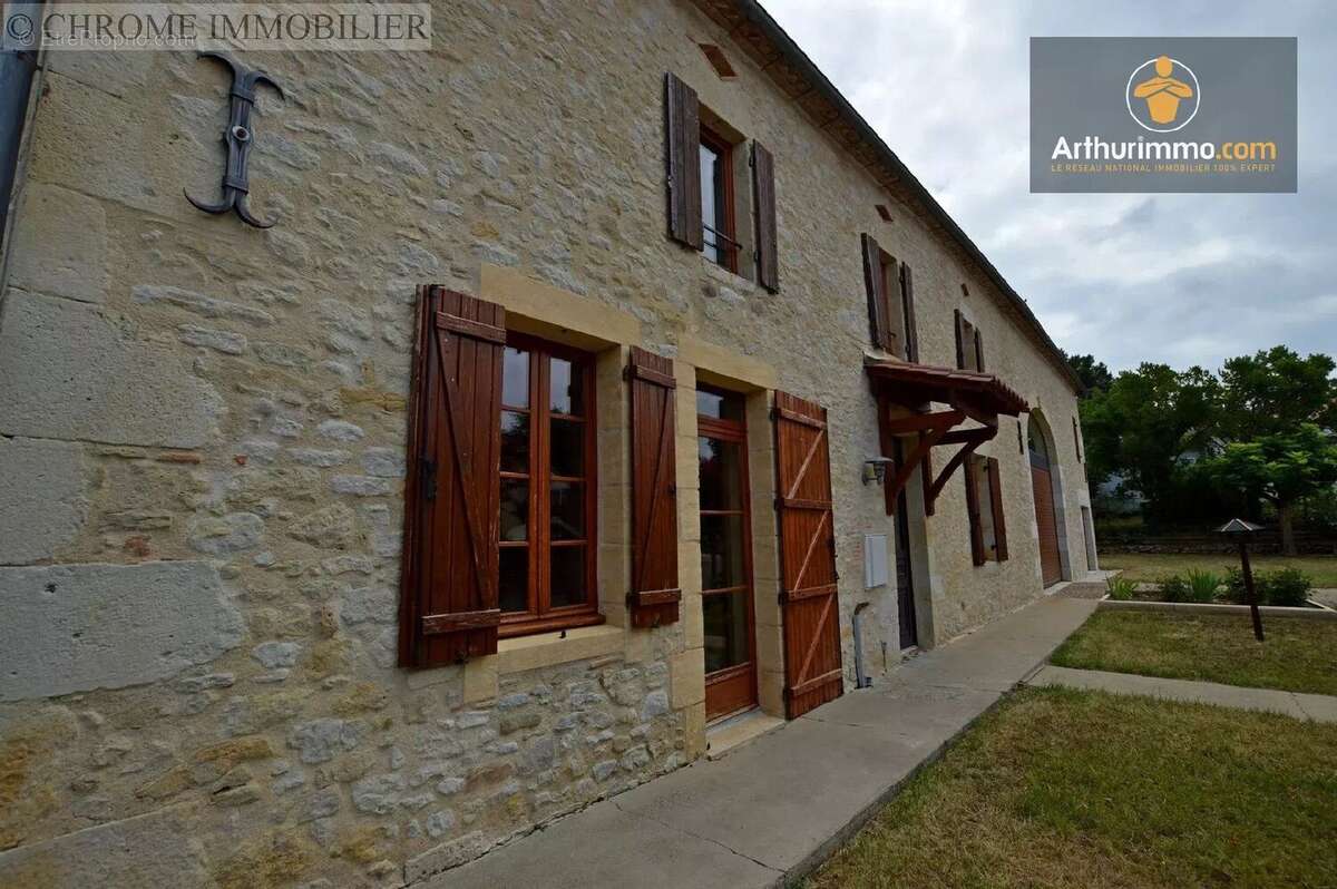 Maison à LANDERROUAT
