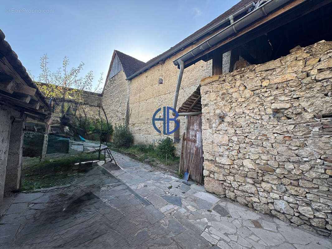 Maison à BREGNIER-CORDON