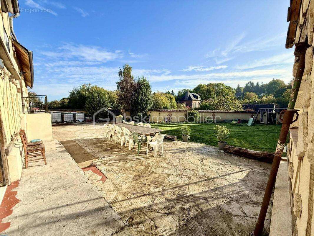 Maison à BERNEUIL-EN-BRAY