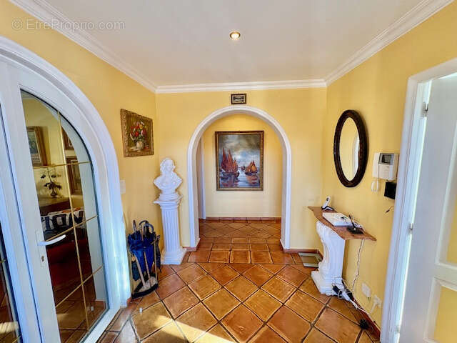 Maison à SAINT-CEZAIRE-SUR-SIAGNE