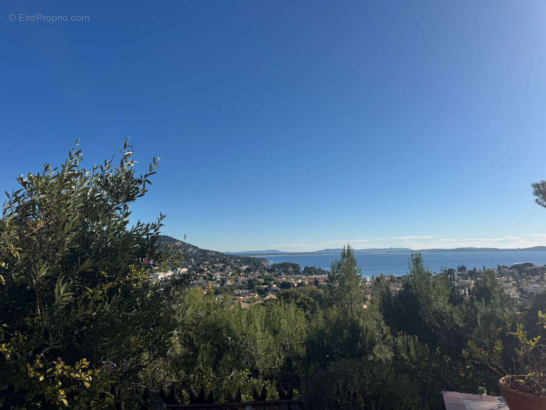 Appartement à CARQUEIRANNE