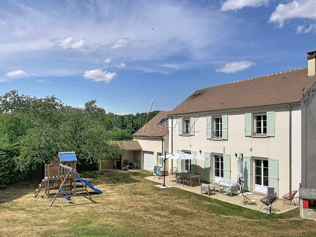 Maison à GRISY-LES-PLATRES