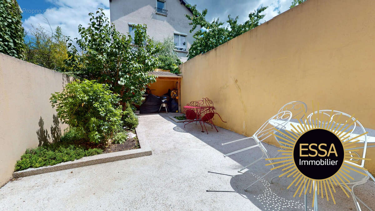 Maison à VIROFLAY