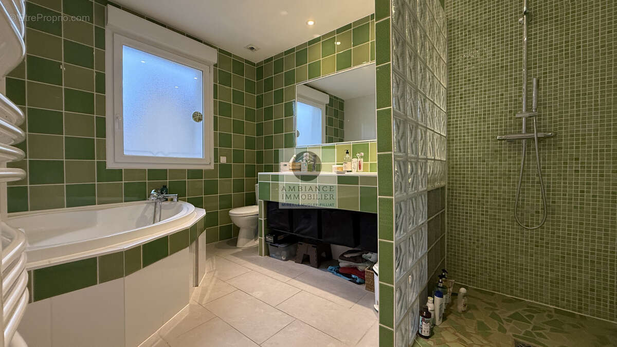 Maison à BOURG-DE-PEAGE