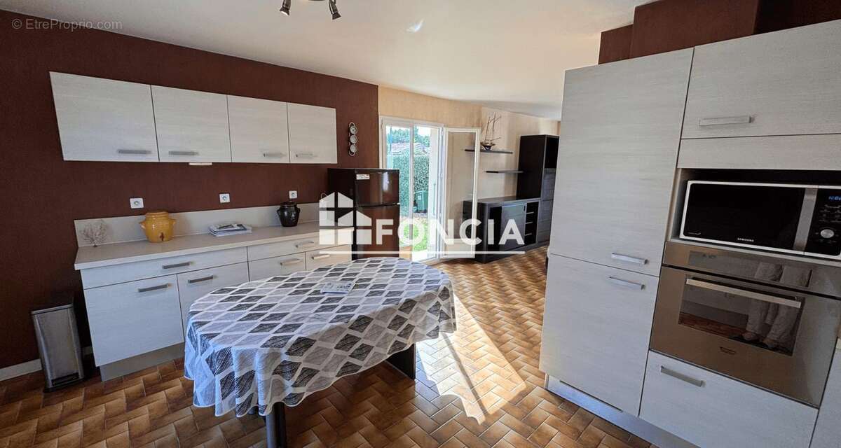Saint-Georges-d'Oléron – Maison de plain-pied avec 4 chambres - photo 4